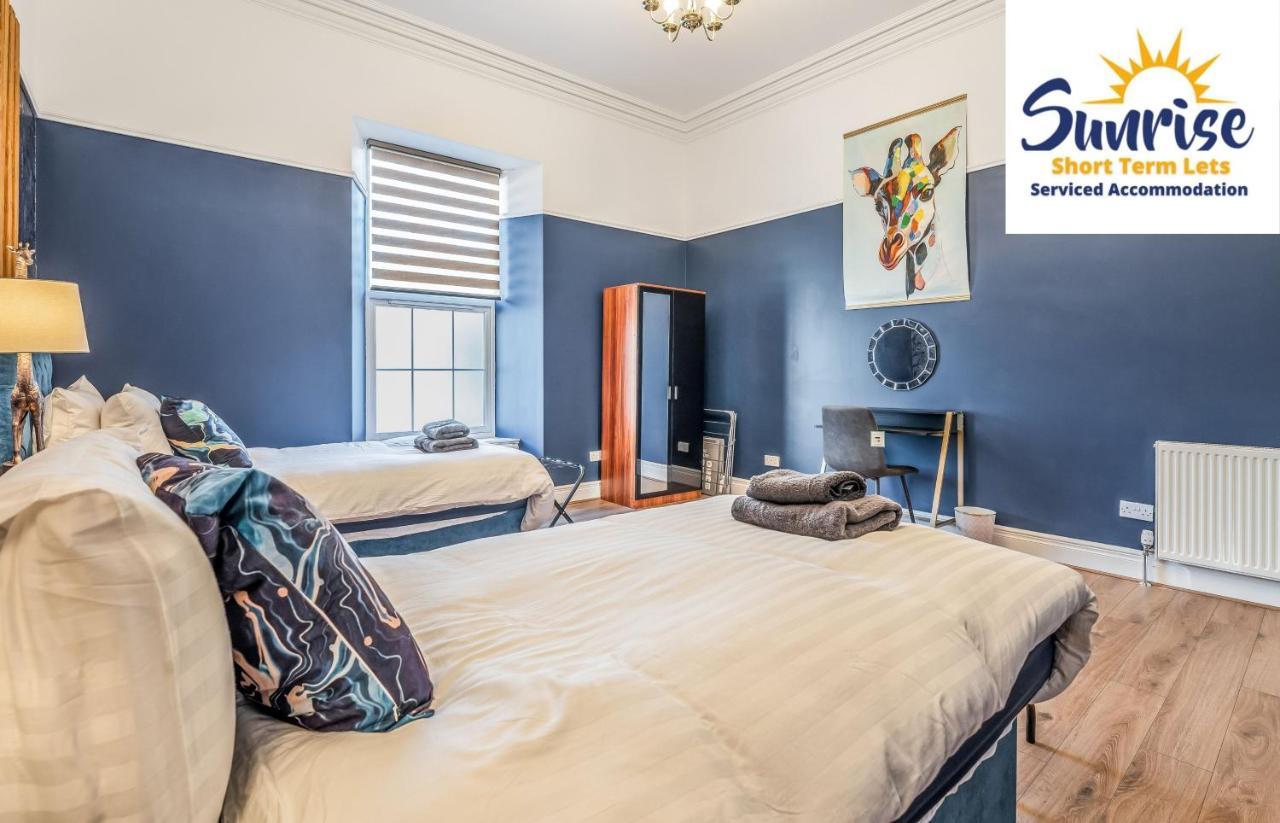 Presidential Apartment, Family Home, Luxury Bedrooms, 2 Rooms, 1 King Bed, 2 Single Beds, Free Wifi, Free Parking, Tourists, Business Travelers, Relocation, Beautiful River Views, - Long Stays, Invoice And Reduced Price Are Only Via Sunrise Short Let Dundee Ngoại thất bức ảnh
