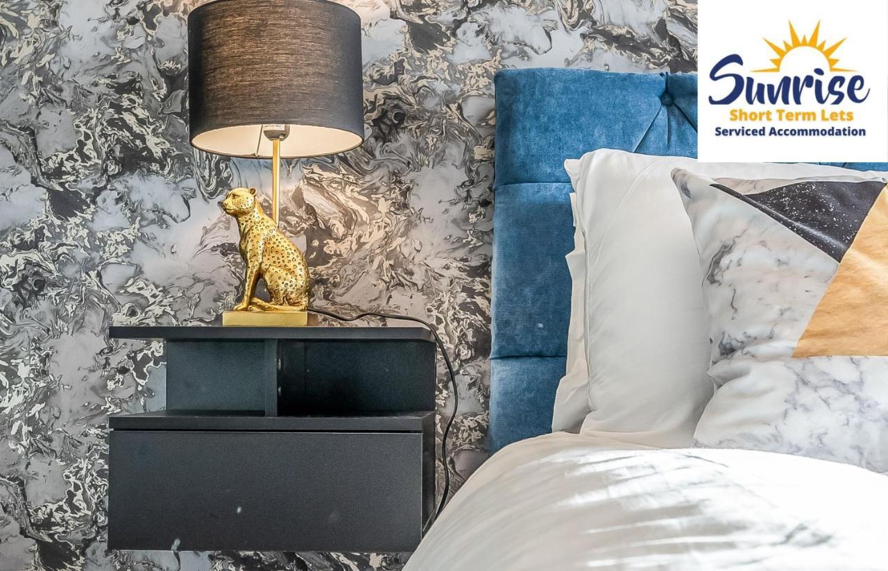 Presidential Apartment, Family Home, Luxury Bedrooms, 2 Rooms, 1 King Bed, 2 Single Beds, Free Wifi, Free Parking, Tourists, Business Travelers, Relocation, Beautiful River Views, - Long Stays, Invoice And Reduced Price Are Only Via Sunrise Short Let Dundee Ngoại thất bức ảnh