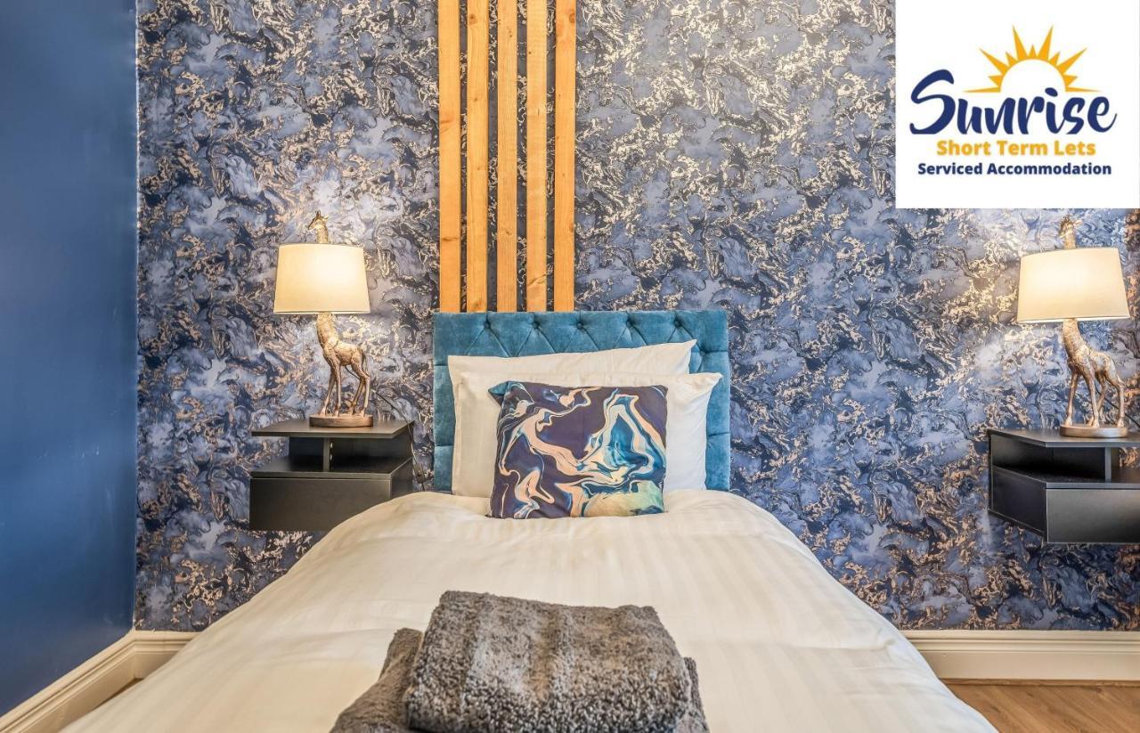 Presidential Apartment, Family Home, Luxury Bedrooms, 2 Rooms, 1 King Bed, 2 Single Beds, Free Wifi, Free Parking, Tourists, Business Travelers, Relocation, Beautiful River Views, - Long Stays, Invoice And Reduced Price Are Only Via Sunrise Short Let Dundee Ngoại thất bức ảnh