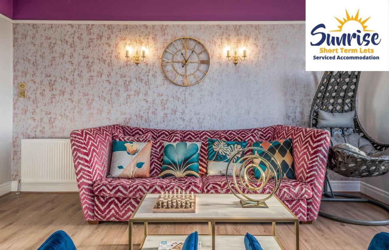Presidential Apartment, Family Home, Luxury Bedrooms, 2 Rooms, 1 King Bed, 2 Single Beds, Free Wifi, Free Parking, Tourists, Business Travelers, Relocation, Beautiful River Views, - Long Stays, Invoice And Reduced Price Are Only Via Sunrise Short Let Dundee Ngoại thất bức ảnh