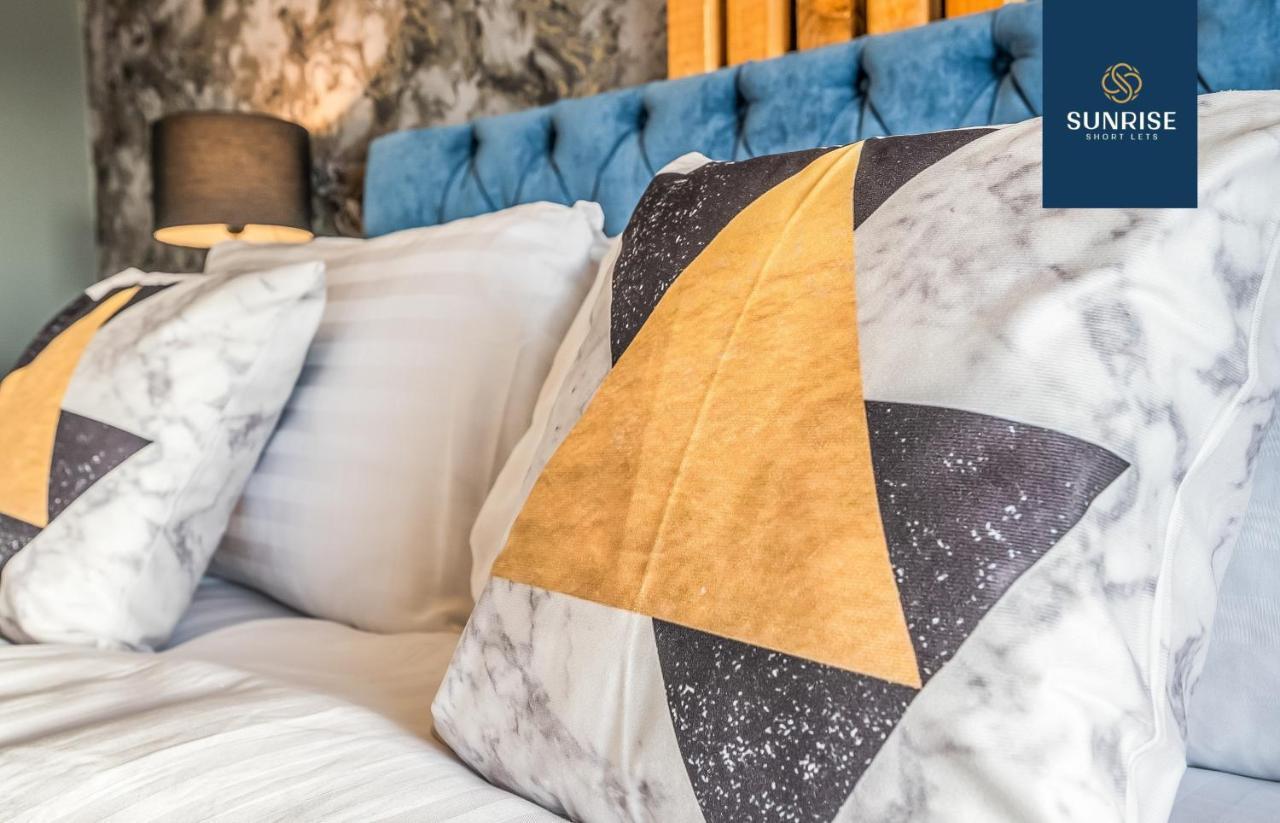 Presidential Apartment, Family Home, Luxury Bedrooms, 2 Rooms, 1 King Bed, 2 Single Beds, Free Wifi, Free Parking, Tourists, Business Travelers, Relocation, Beautiful River Views, - Long Stays, Invoice And Reduced Price Are Only Via Sunrise Short Let Dundee Ngoại thất bức ảnh